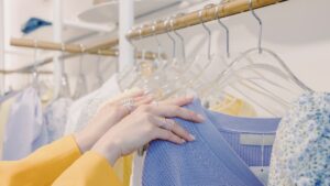 Sort jednej marki - H&M, Boohoo, JJXX - kiedy opłaca się zamawiać